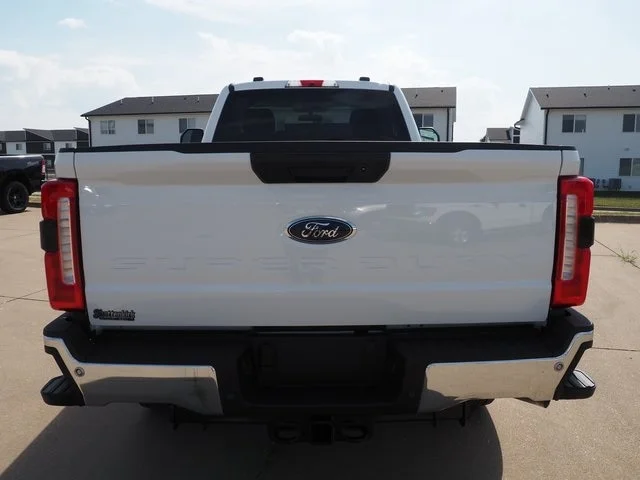 2026 Ford F-250 Super Duty XLT - Photo 13