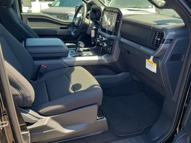New 2026 Agate Black Metallic Ford XLT image 16