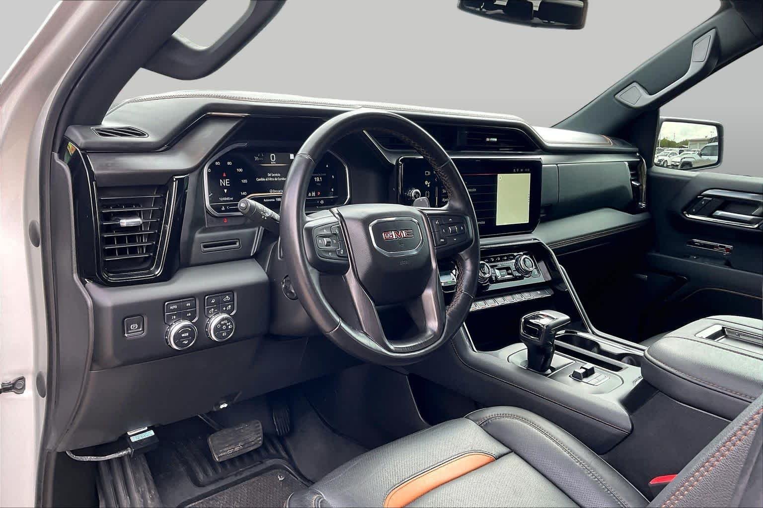 Used 2022 Quicksilver Metallic GMC AT4 image 17