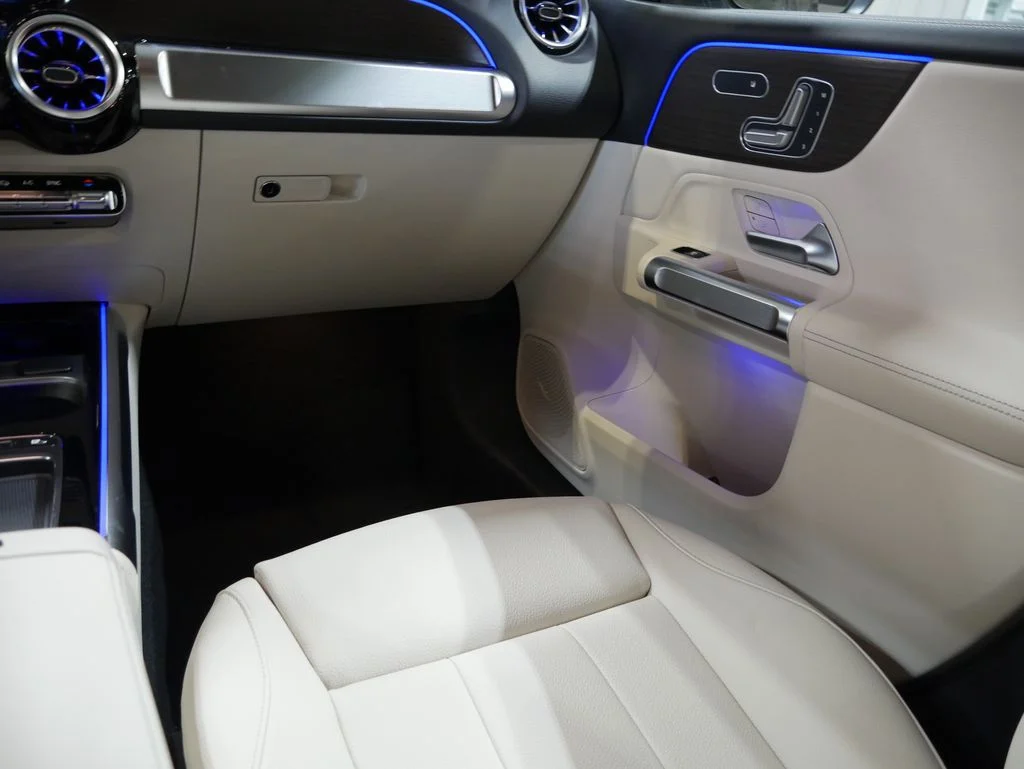 Certified Used 2026 Polar White Mercedes-Benz GLB 250 image 40