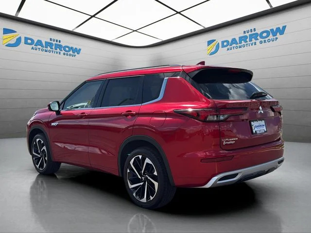 Used 2025 Red Mitsubishi SEL image 3