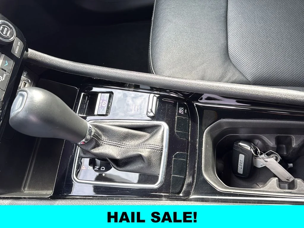 Used 2023 White Jeep Limited image 21