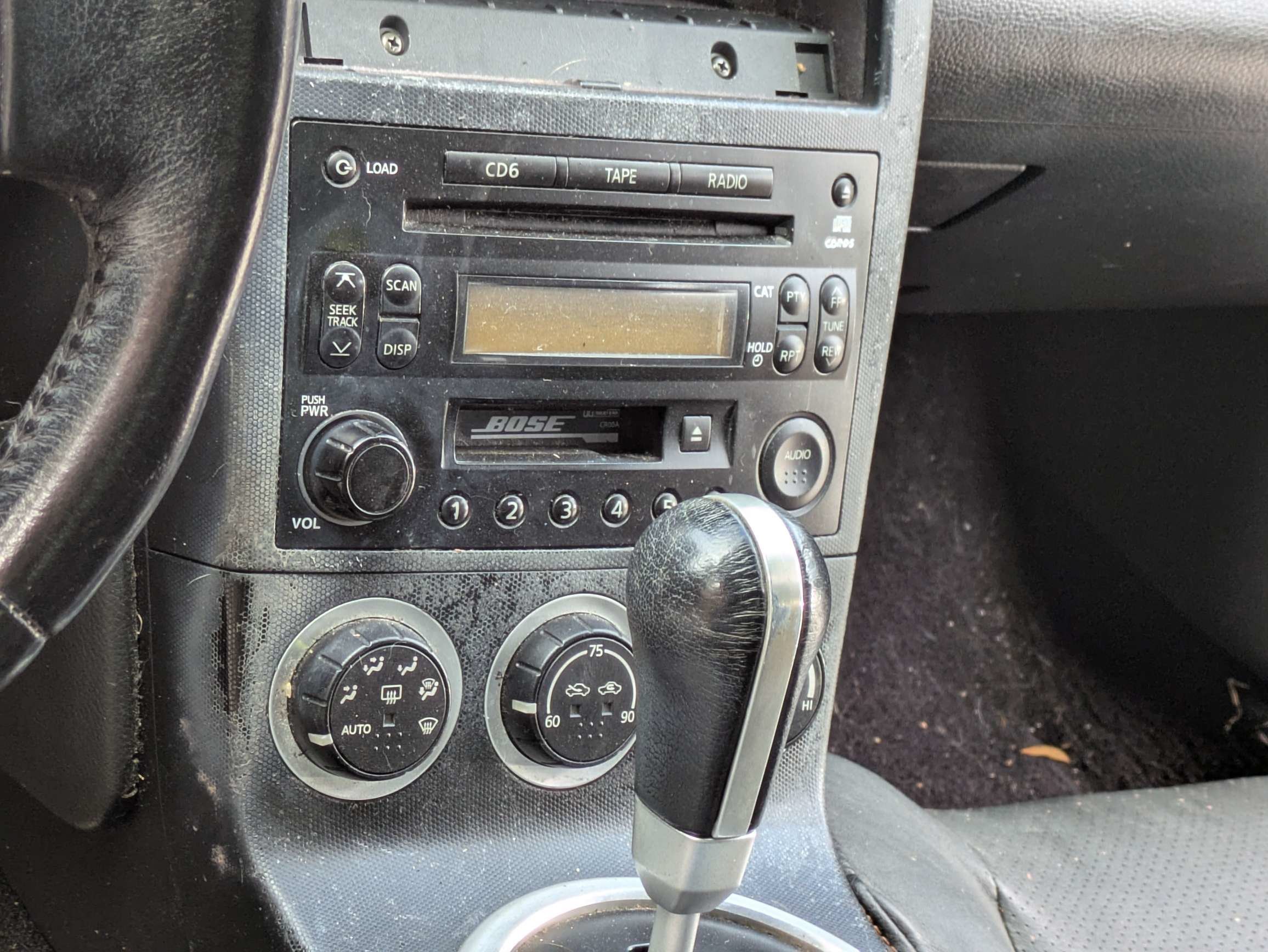 Used 2004  Nissan  image 16