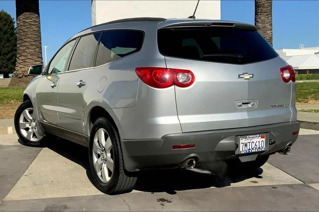 Used 2012 Silver Ice Metallic Chevrolet LTZ image 12
