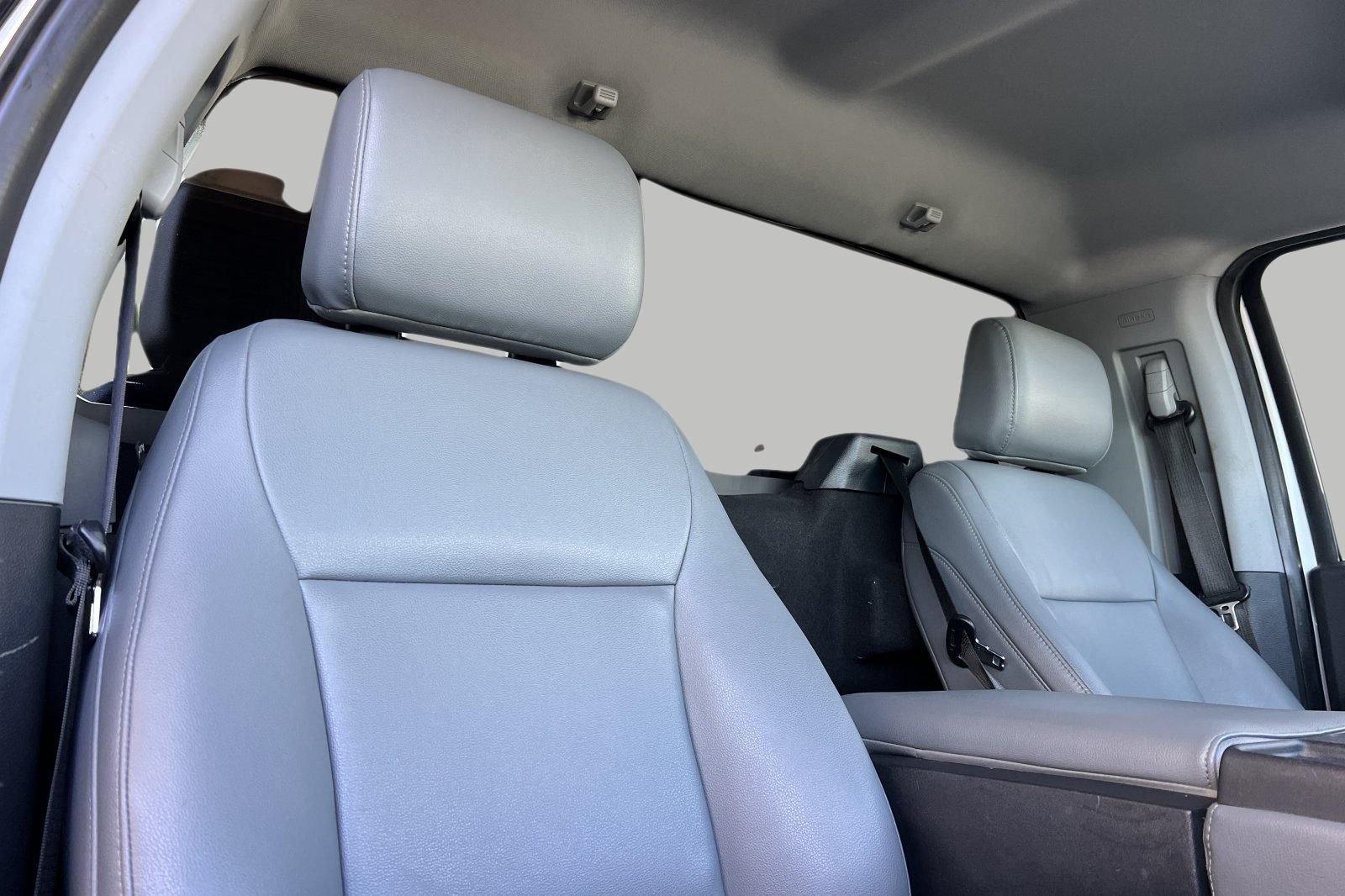 Used 2022 White Ford XL image 13