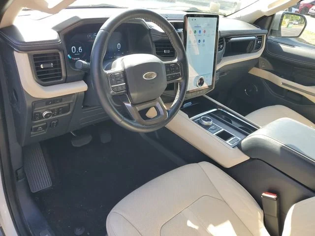 Used 2022 White Ford Platinum image 6