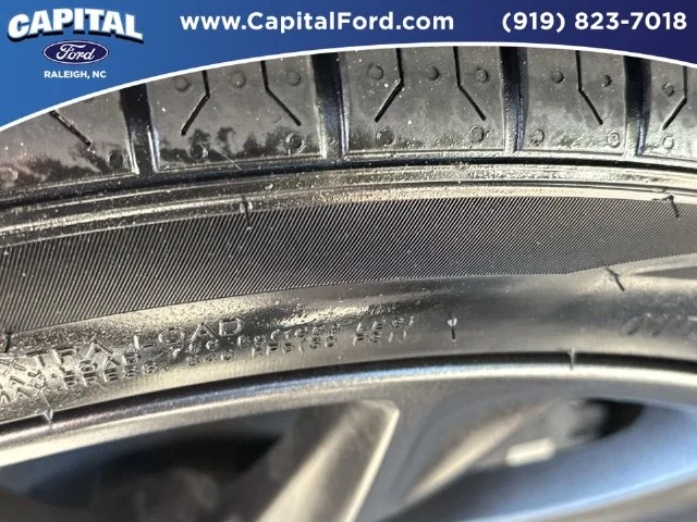 Used 2025 Silver Cadillac V-Series image 14