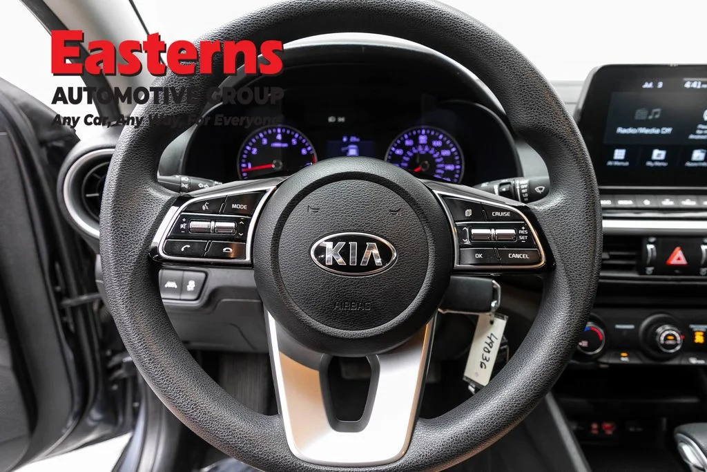 Used 2021 Gray Kia FE image 10