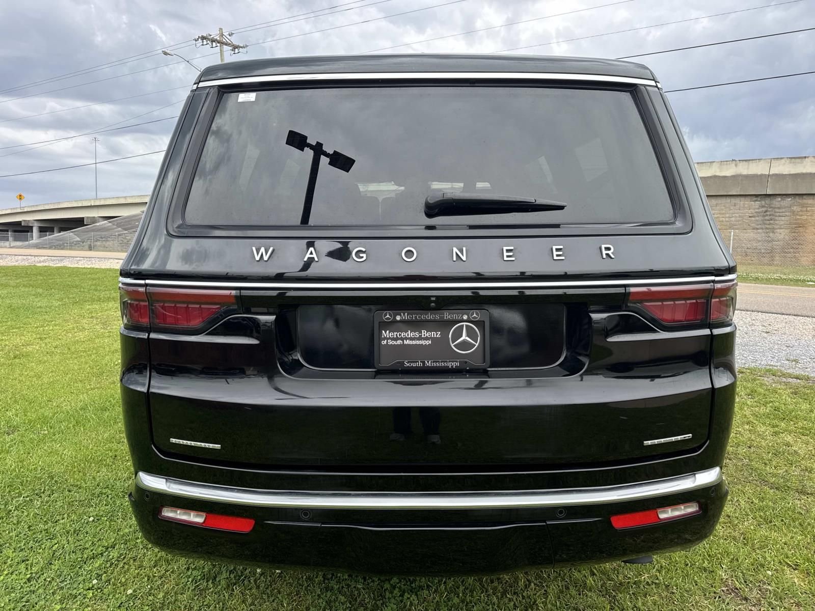 Used 2023 Black Jeep Series II image 6