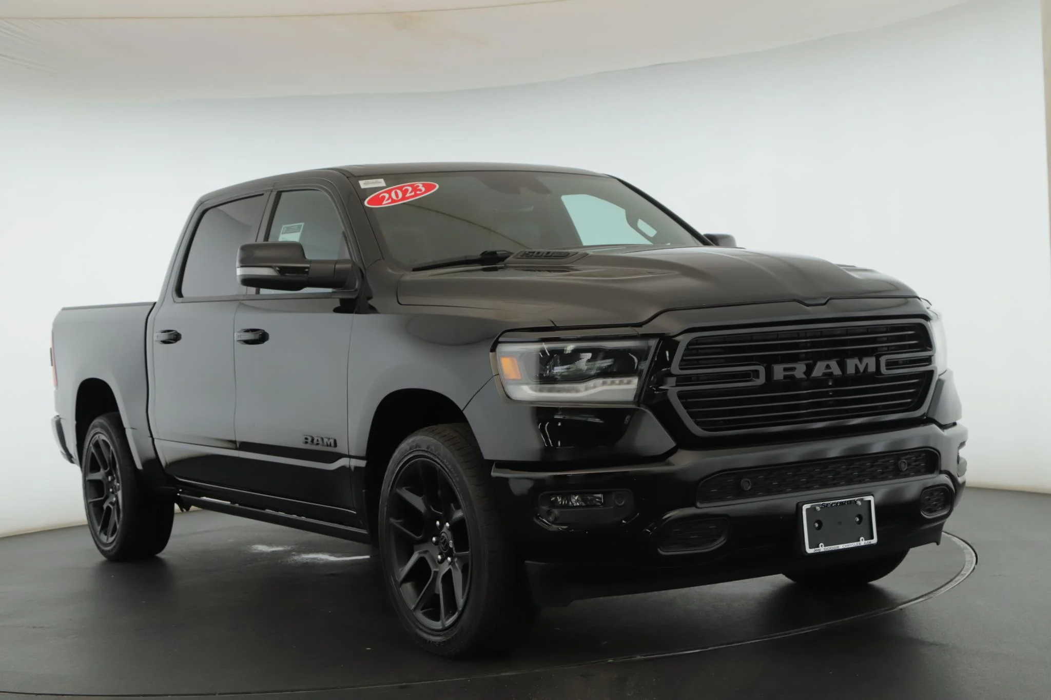 2023 RAM 1500 Laramie 4x4 Crew Cab 5'7's photo