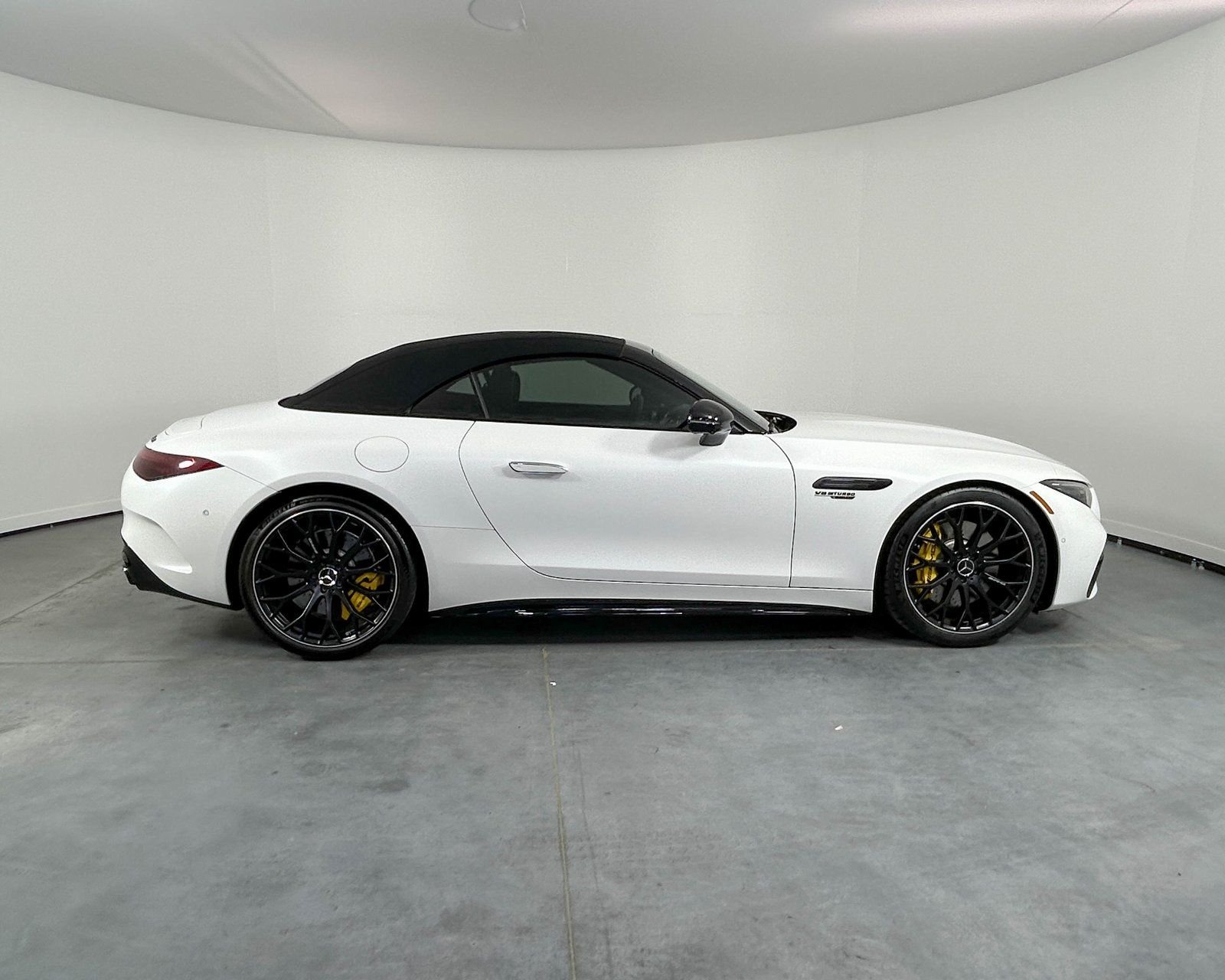 Used 2022 White Mercedes-Benz SL 63 AMG® image 4