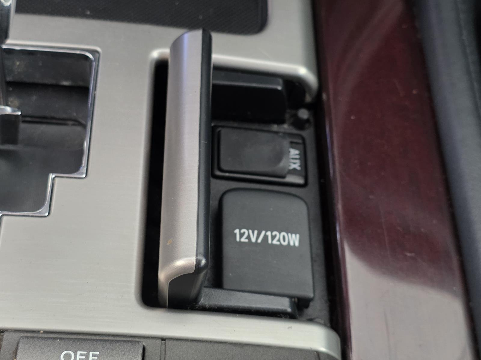 Used 2015 Silver Lexus 570 image 27