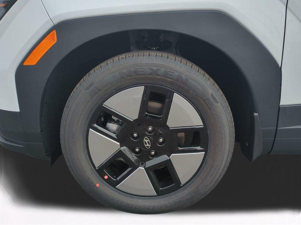 New 2026 White Hyundai SEL image 11