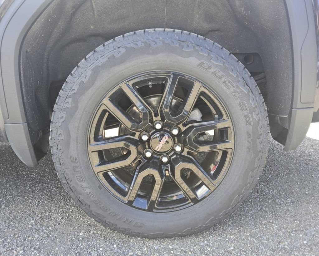 Used 2026 Titanium Rush Metallic GMC Elevation image 6