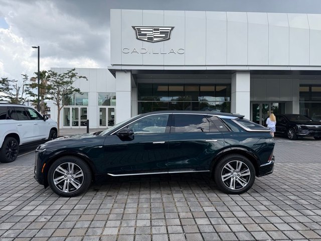 2024 Cadillac LYRIQ Tech