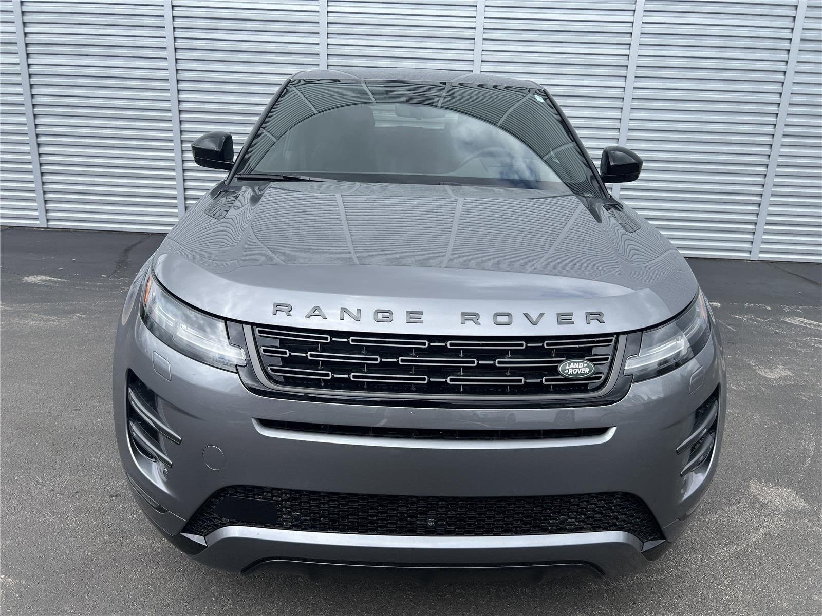 New 2026 Eiger Grey Land Rover Dynamic SE image 8