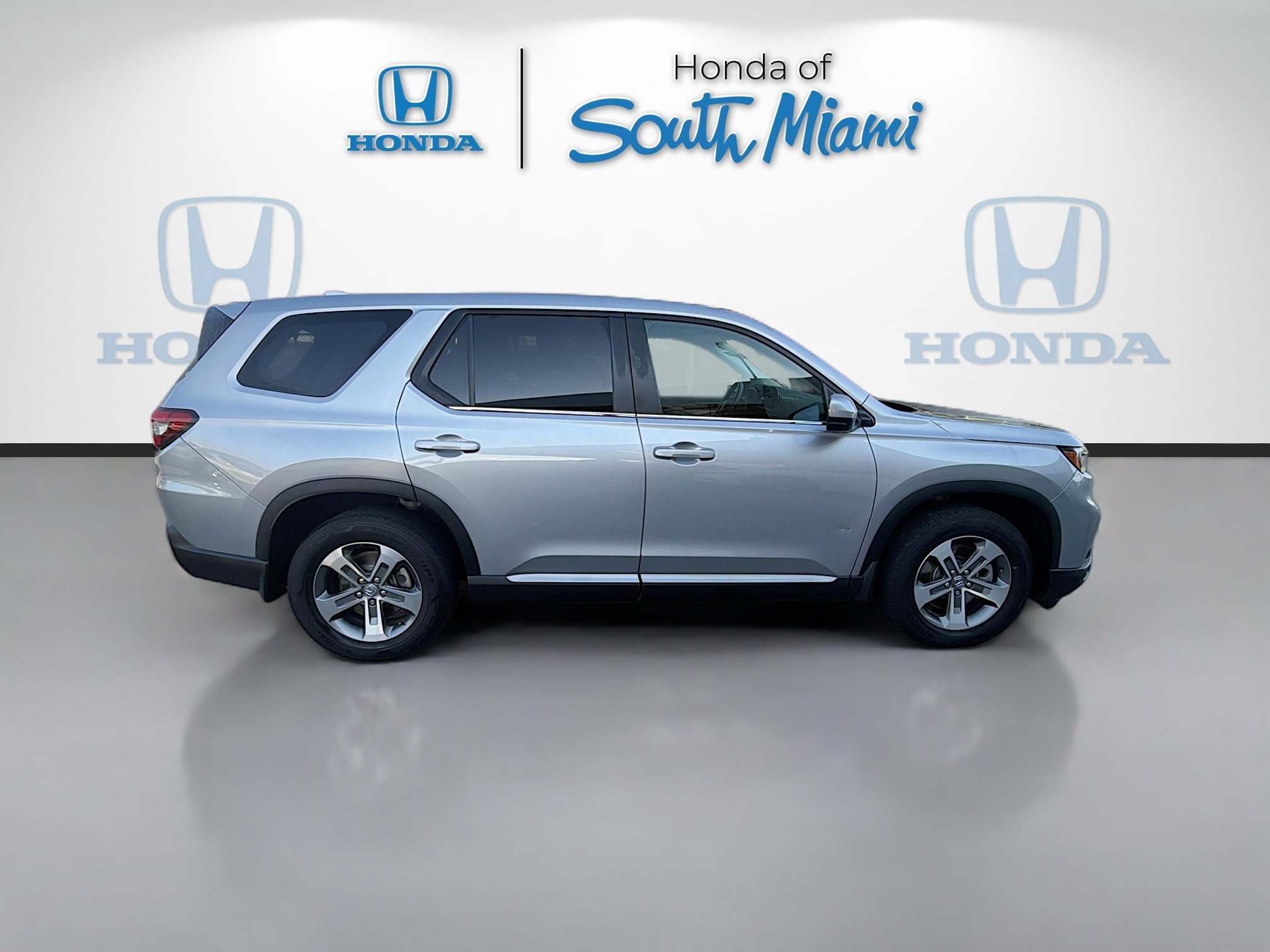 2025 Honda Pilot EX-L - Photo 8