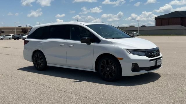 New 2026 Platinum White Pearl Honda Sport-L image 2