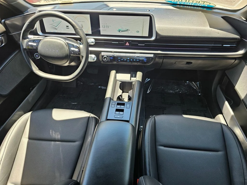 Used 2023 White Hyundai SEL image 16