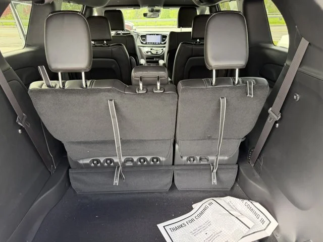 2026 Chrysler Pacifica Select - Photo 18