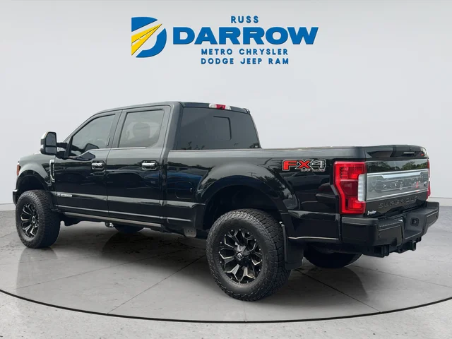 Used 2019  Ford Platinum image 3