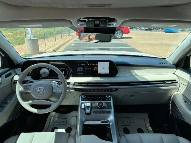 Used 2025 Hyper White Hyundai Calligraphy image 11