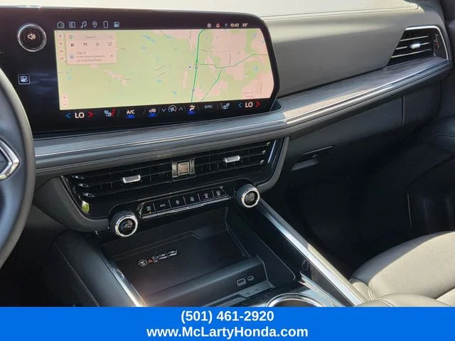 Used 2025 Summit White Chevrolet LT image 24
