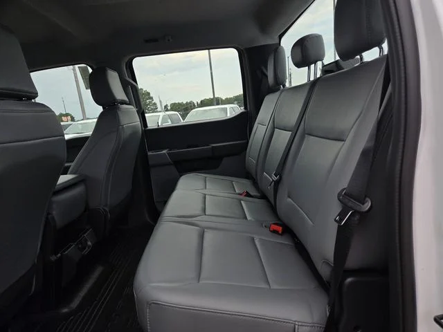 New 2026 Oxford White Ford F-250® XL image 14
