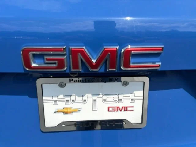 Used 2026 Rapids Metallic GMC Elevation image 17