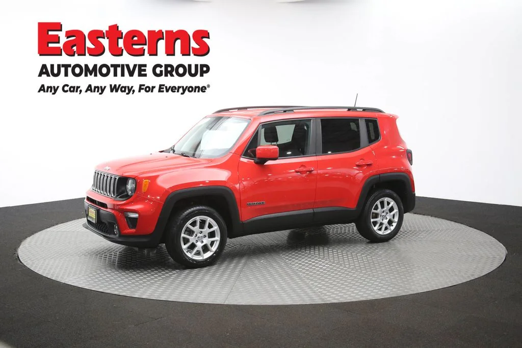 Used 2021 Red Jeep Latitude image 57