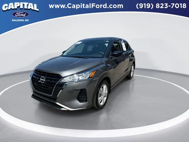 Used 2025 Gray Nissan S image 4