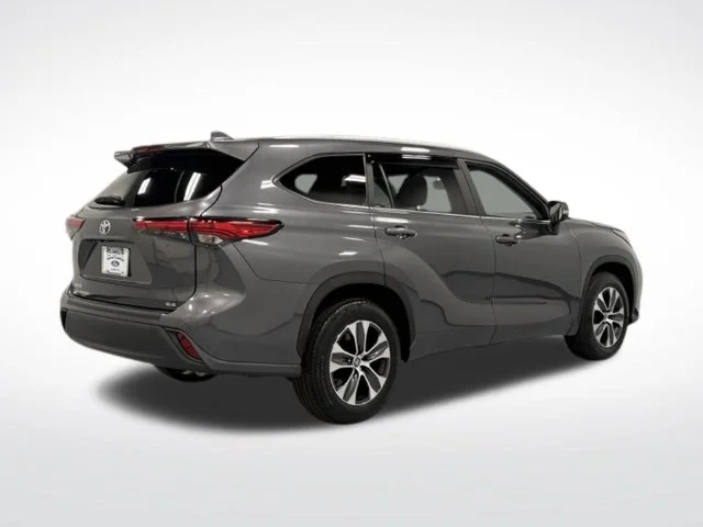 Used 2023 Gray Toyota XLE image 10
