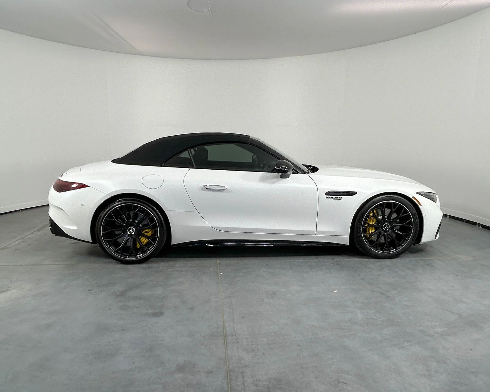 Used 2022 White Mercedes-Benz SL 63 AMG® image 4