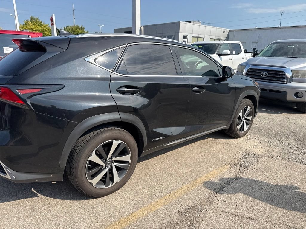 Used 2018 Caviar Lexus 300h image 3