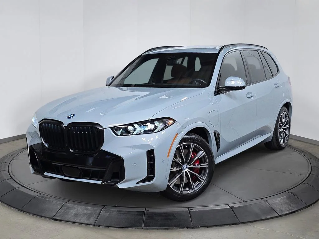 2024 BMW X5 xDrive50e's photo
