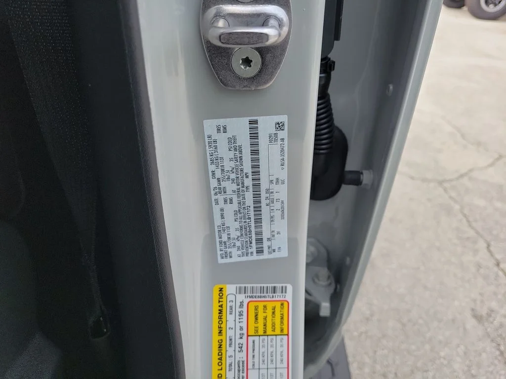 New 2026 Avalanche Gray Ford Outer Banks® image 27