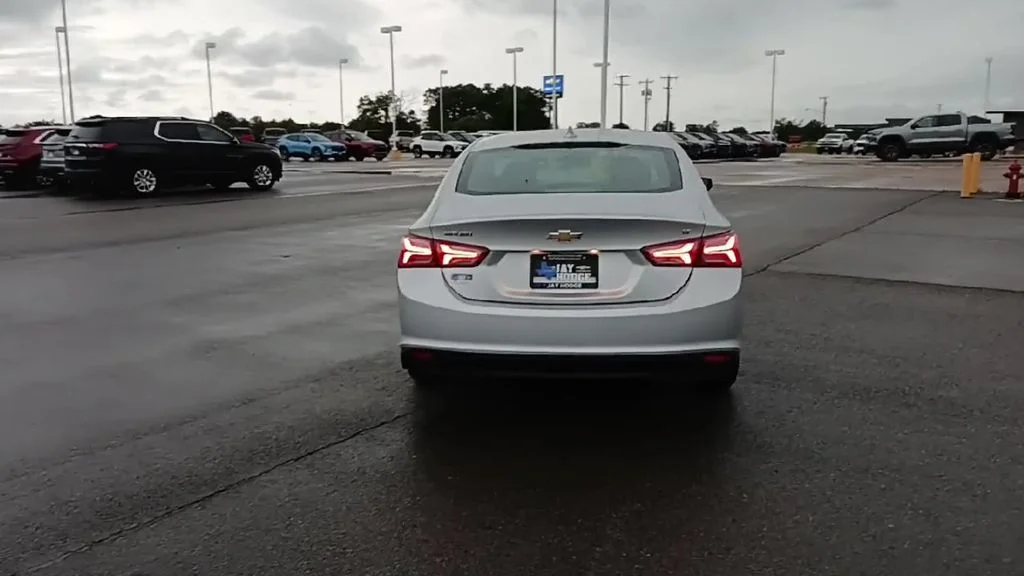 Used 2022 Silver Chevrolet LT image 7