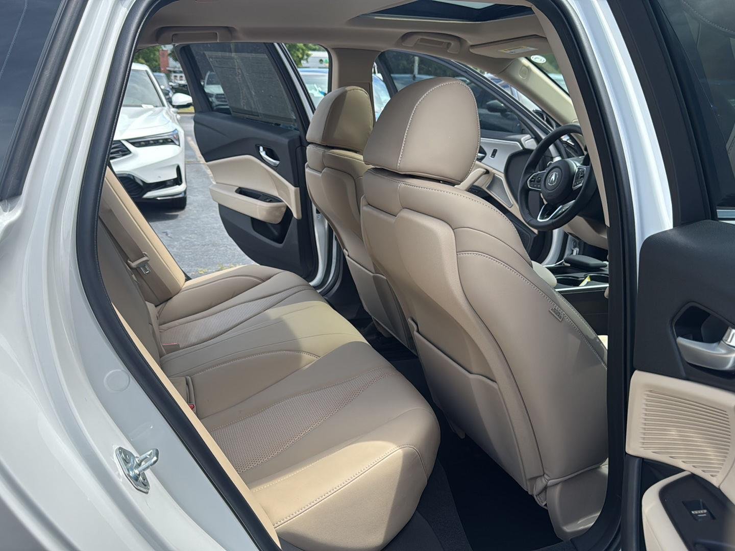 Used 2025 Platinum White Pearl Acura w/Tech image 23