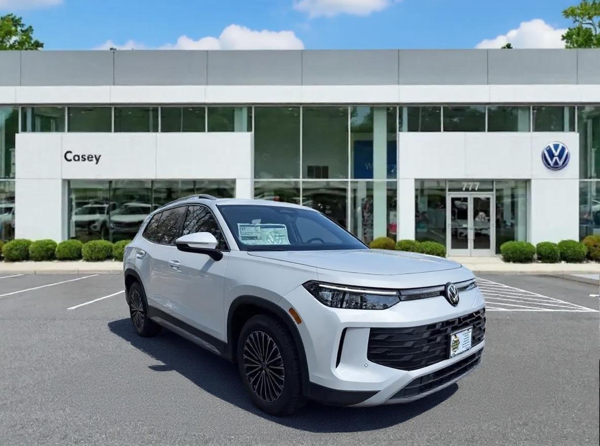 New 2026 Pure White Volkswagen 2.0T S image 1