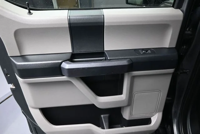 Used 2019 Gray Ford XL image 10
