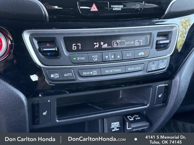 Used 2021 Crystal Black Pearl Honda Touring image 11