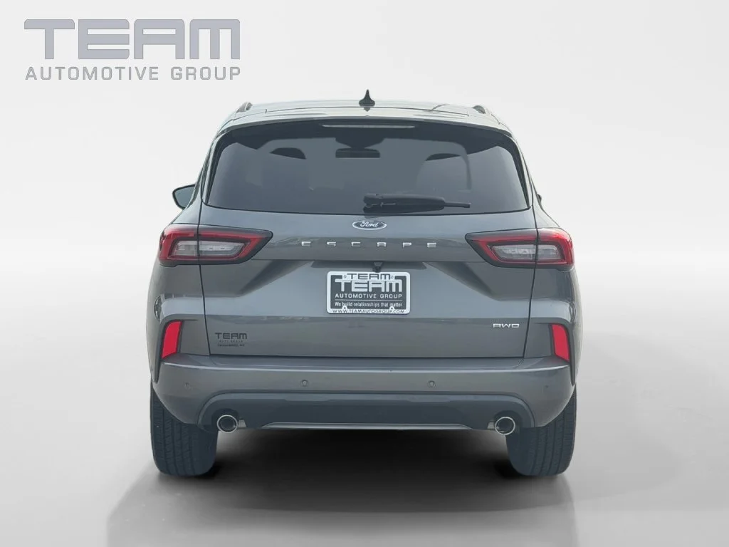 Used 2024 Gray Ford ST-Line Elite image 6