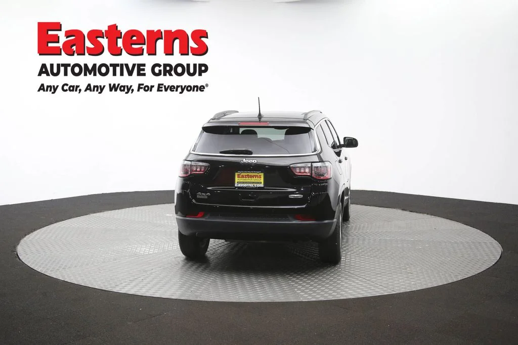 Used 2018 Black Jeep Latitude image 38