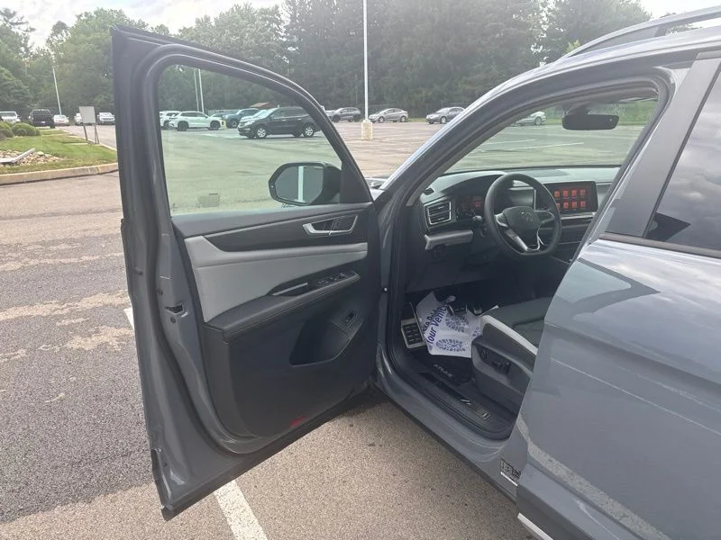 New 2026 Gray Volkswagen 2.0T Peak Edition image 23