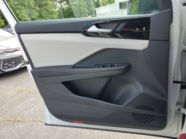 New 2026 White Volkswagen 1.5T S image 29
