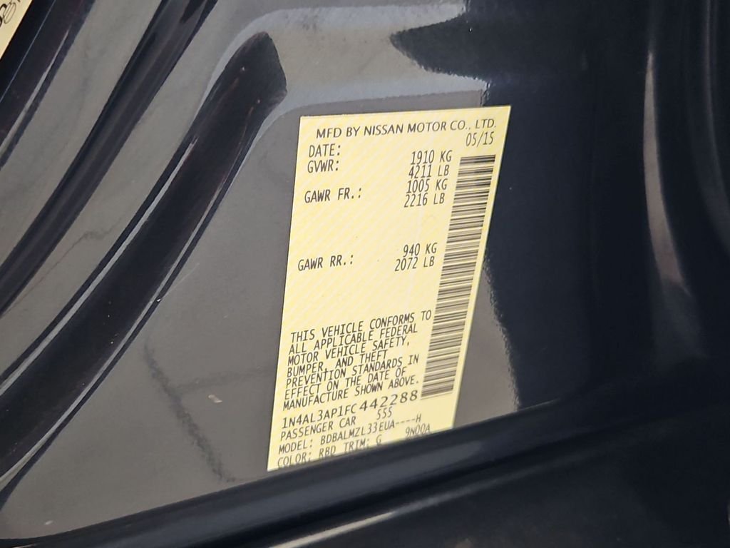 Used 2015 Storm Nissan 2.5 SV image 32