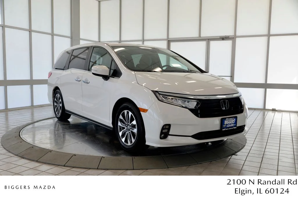 Used 2023 White Honda EX-L image 1