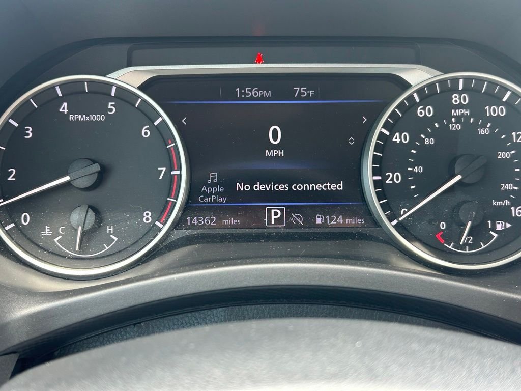 Used 2025 Aspen White Nissan SR image 6