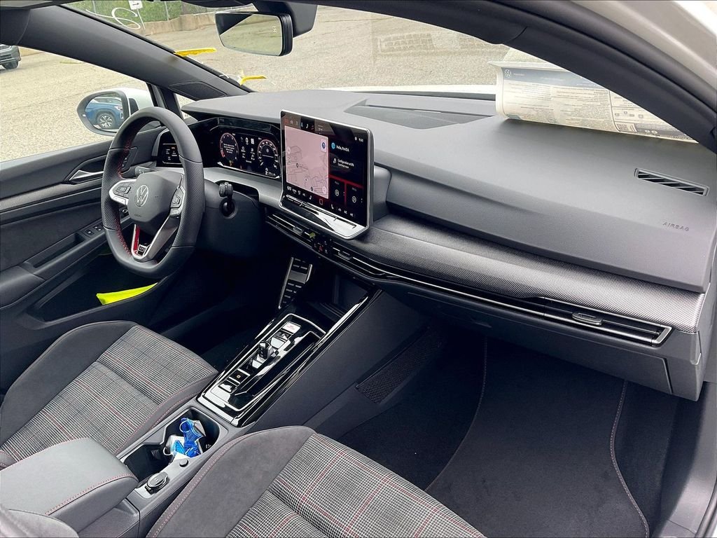 New 2026 White/off-white Volkswagen 2.0T S image 9