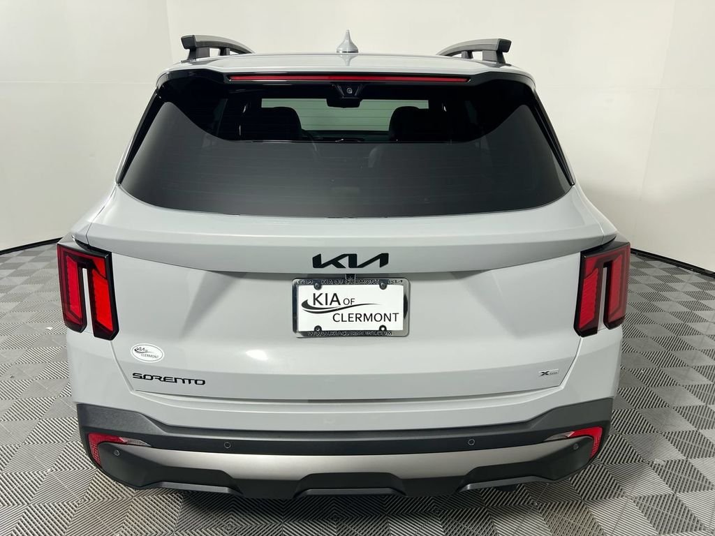 New 2026 Wolf Gray Kia X-Line SX Prestige AWD image 4